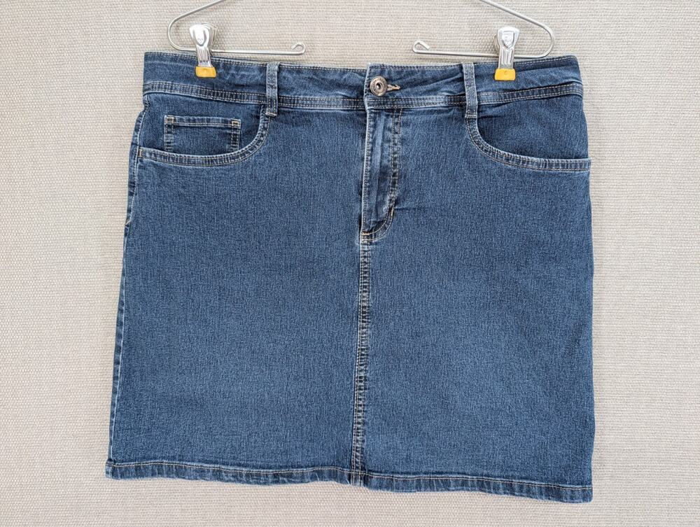St John's Bay Blue Denim Skort Size 12 Stretch -0726i69